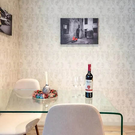 아파트 Guestready - Mid-century Near Cais Do Sodre
